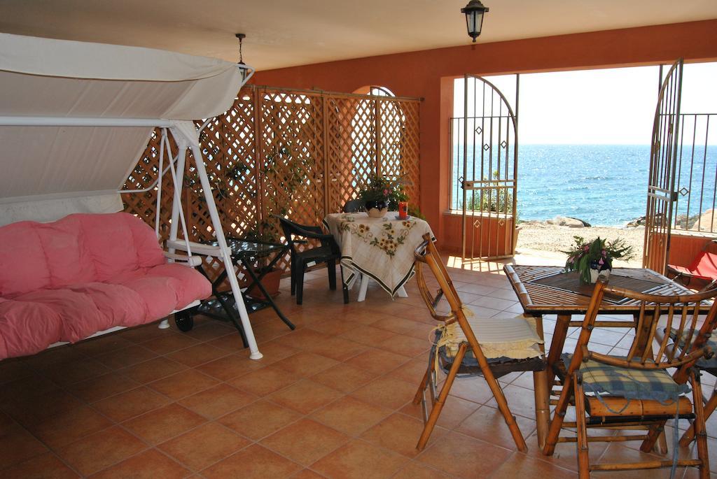 Aparthotel Fondaco Parrino Mare Letojanni Zimmer foto